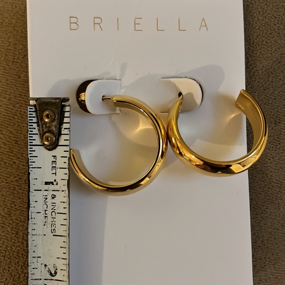 **COPY** Mejuri Chunky Gold Hoops - Picture 9 of 10